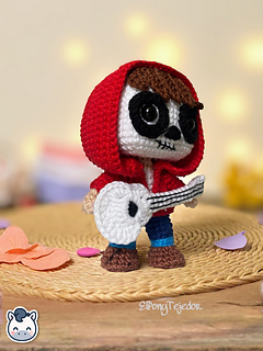 Handmade Coco amigurumi inspired by Disney Pixar’s Coco, a perfect crochet pattern for fans of Día de Muertos, Mexican culture and Disney classics.