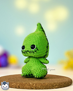 Handmade Oogie Boogie amigurumi inspired by Tim Burton’s The Nightmare Before Christmas, a perfect crochet pattern for Halloween fans and Disney lovers.