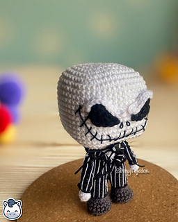 Handmade Jack Skellington amigurumi inspired by Tim Burton’s The Nightmare Before Christmas, spooky Halloween crochet pattern PDF.