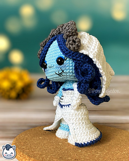 Handmade Emily amigurumi inspired by Tim Burton’s Corpse Bride, a spooky gothic Halloween crochet pattern PDF perfect for fans of dark romance.