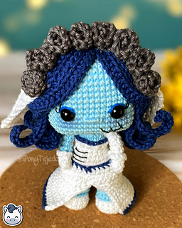 Handmade Emily amigurumi inspired by Tim Burton’s Corpse Bride, a spooky gothic Halloween crochet pattern PDF perfect for fans of dark romance.