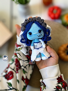 Handmade Emily amigurumi inspired by Tim Burton’s Corpse Bride, a spooky gothic Halloween crochet pattern PDF perfect for fans of dark romance.