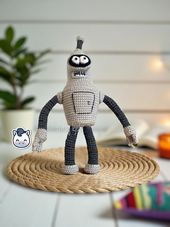 Handmade Bender amigurumi inspired by Matt Groening’s Futurama, a perfect crochet pattern for sci-fi fans and retro animation lovers.