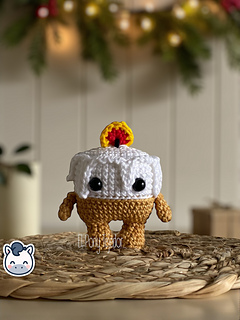 Handmade Christmas amigurumi set inspired by classic holiday ornaments, featuring a Christmas tree, festive candle and pinecone, perfect Christmas crochet pattern PDF for fans of winter decor and handmade holiday crafts.