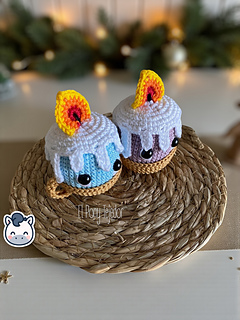 Handmade Christmas candle amigurumi inspired by cozy winter décor, cute holiday crochet pattern PDF perfect for festive handmade lovers.
