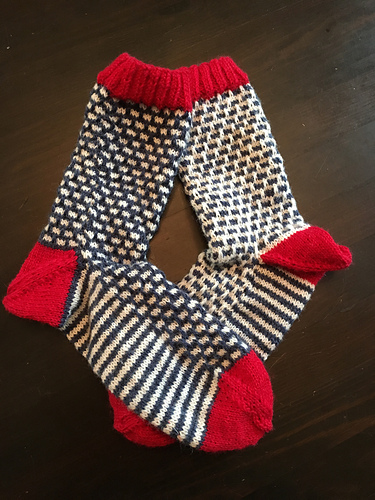 1 Sokkel 2 Sokker Rød Sokker Blå Sokker - Elbdeichkind