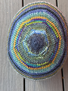 This shows the increases in the crown near the beginning of the hat.