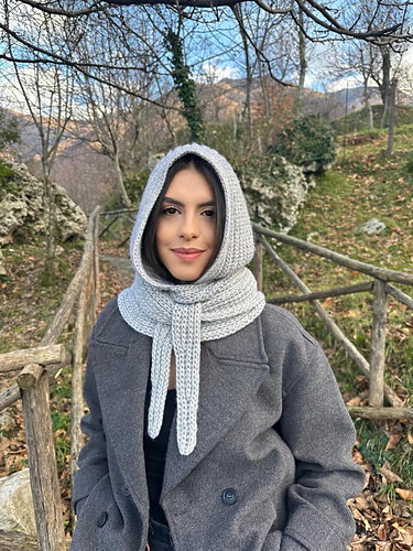 Lumi hood scarf