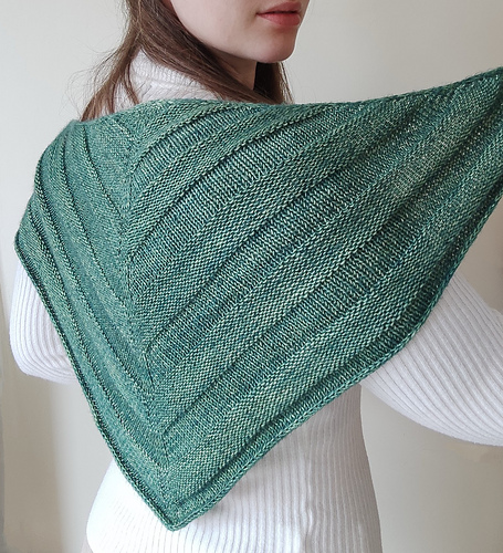 Mock-rib Triangle Scarf