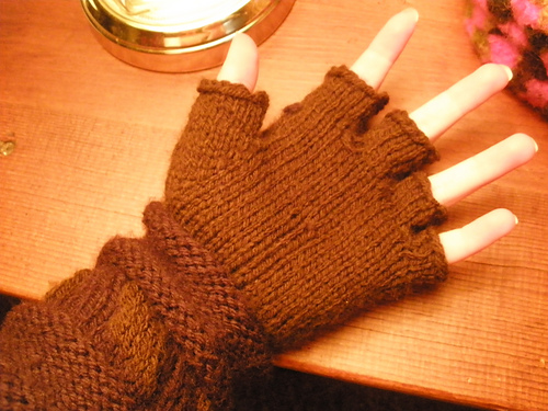 Link's Gauntlets (knitted) - Emily Hastings