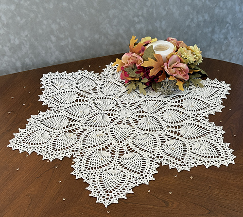 Pineapple Megastar Doily