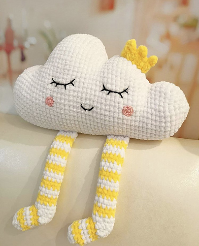 Ravelry: Pillow Cloud pattern by Mariana Cambur
