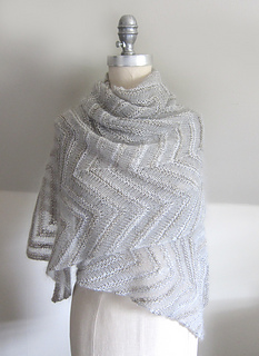 Ravelry: Chevron Cloud pattern by Espace Tricot