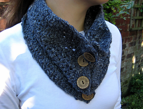Easy Textured Cowl photo 4