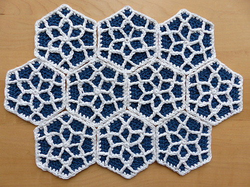 Moroccan Hexagon Motif Cushion photo 3