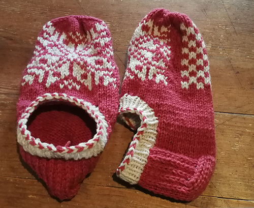 Uppsala Slippers - byEstherOli