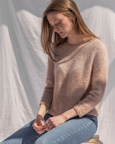 Velvet Genser - Claudia Quintanilla - EweKnit Toronto