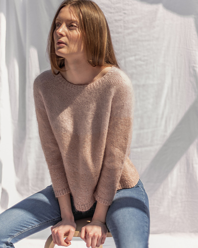 Velvet Genser - Claudia Quintanilla - EweKnit Toronto