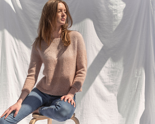 Velvet Genser - Claudia Quintanilla - EweKnit Toronto