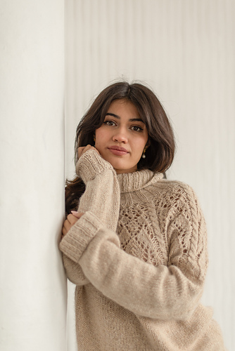 Ravelry: Doca Pullover pattern by Claudia Quintanilla - EweKnit