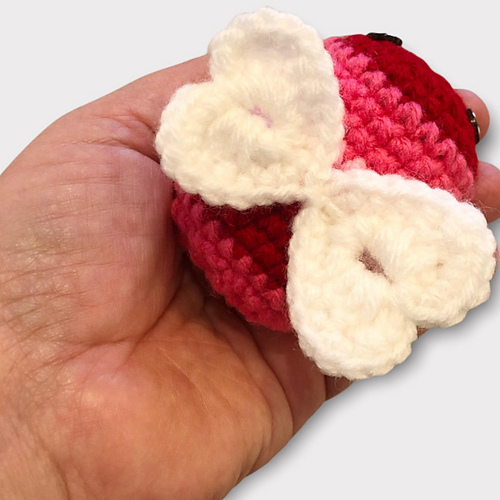 Love Bug - Trish Hoskin