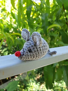little crochet mouse