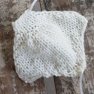 Knitted manta ray underside piece