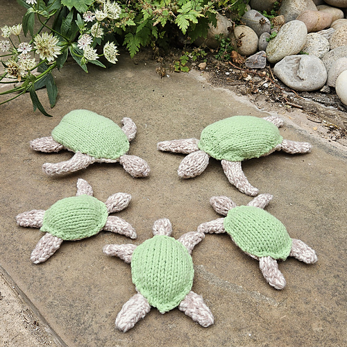 Ravelry: Knitted Turtle pattern by Fitting in Knitting