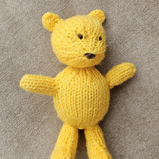 Winnie the Pooh Knitted Classic Pooh Bear Toy