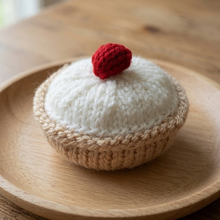 Knitted Cake Display