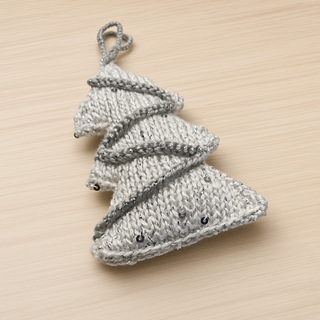Knitted Christmas Tree to match your Decor