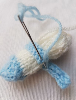 Little Knitted Snowman Sewing Scarf