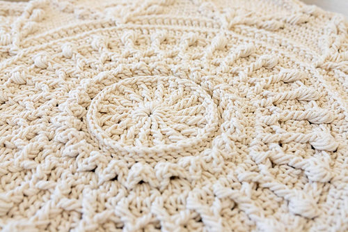 Ravelry: Flora Floor Rug pattern by Periwinkle Crochet