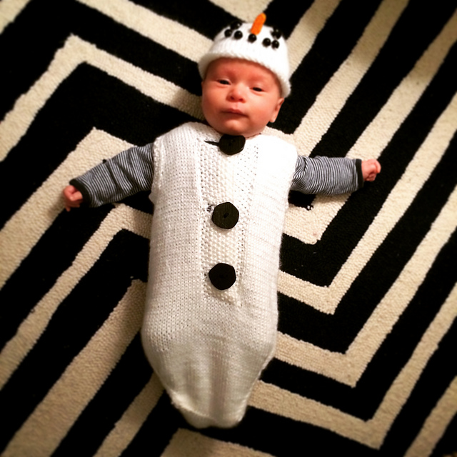 Ravelry Snowman Snuggle Sack pattern by Cindy Newhouse