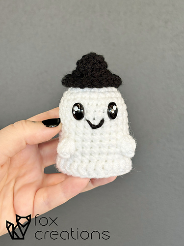 Ravelry: Mini No Sew Amigurumi Ghost pattern by Monica Fox