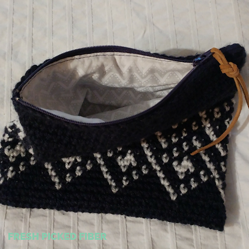 Ravelry Tapestry Crochet Makeup Bag pattern by Margo Swanson