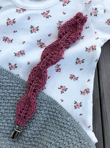 Løvsmokkesnor / strikket smokkesnor - Frøken Dåvøy