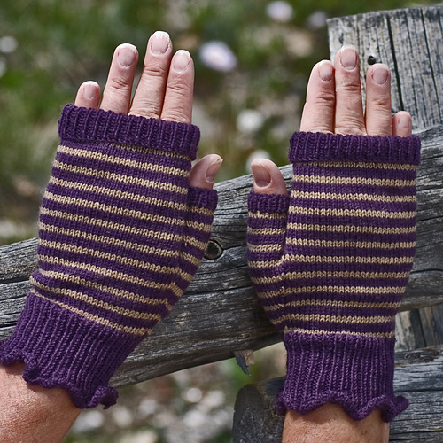 Normie-Mitts, Beret & Neckwarmer photo 3