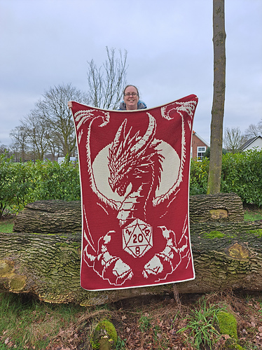 Draconic Dice | Drageskeid Overlay Mosaic Blanket - Kate Gerrits