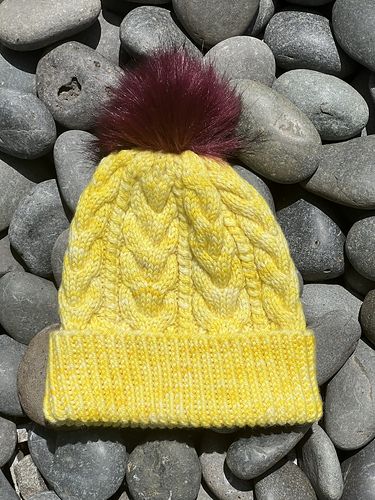 Hei Gul - byKnitWithIntention