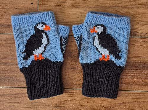 Puffin Wristers