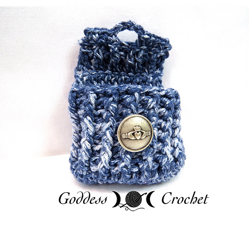 Ribbed Pouch photo 2