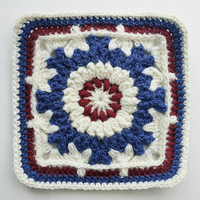Popcorn Star Granny Square