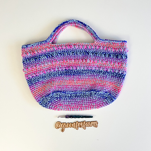 Ravelry: Summer Fun Tote Baskets pattern by Lisa M Fox