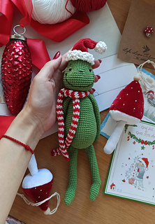 Ravelry: Green Alf pattern by Grizly mama