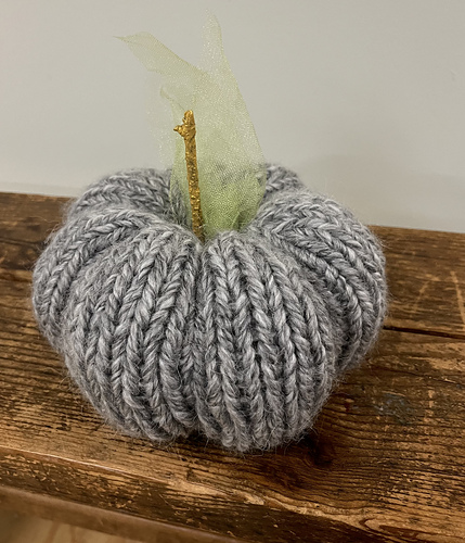 Knitted Pumpkin photo 1