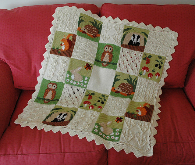 Ravelry Woodland Baby Blankets pattern by Gwennol Designs
