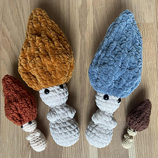 From the left: Light eight yarn, two super bulky and a super fine