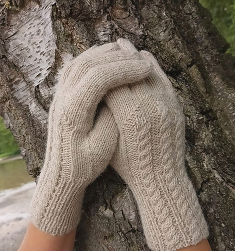 Cable Panel Gloves