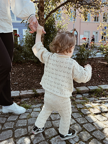Nora blondebukse 1-8 år - Caroline Hamre